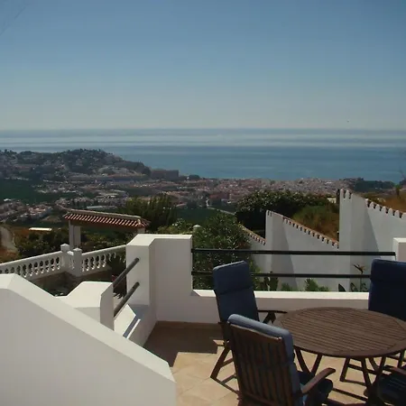 5 Bedroom Beautiful In 別荘 Almuñécar