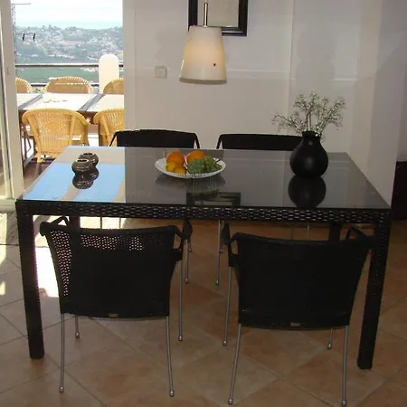 Vakantiehuis 5 Bedroom Beautiful In *